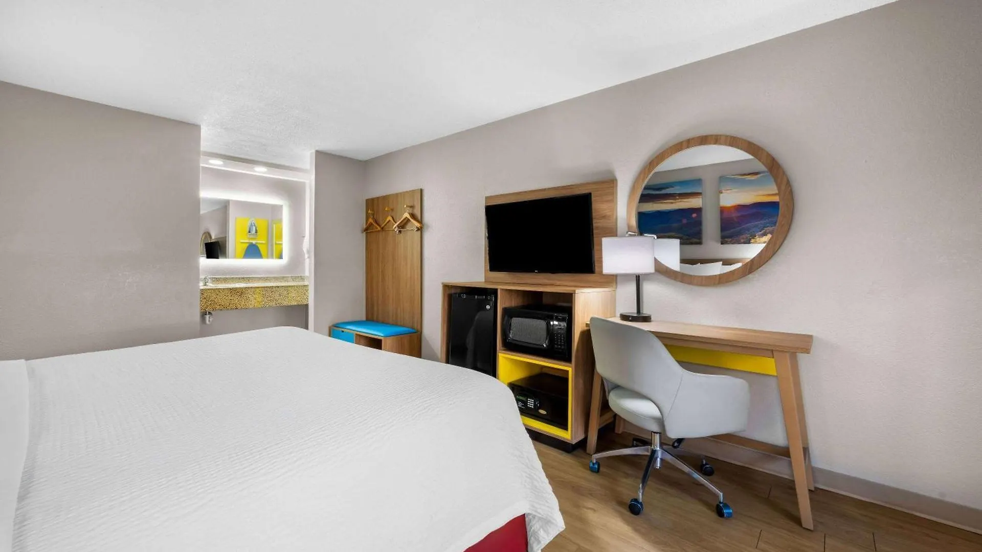 Where to Stay Near Theater District: 5 Budget Hotels in Raleigh