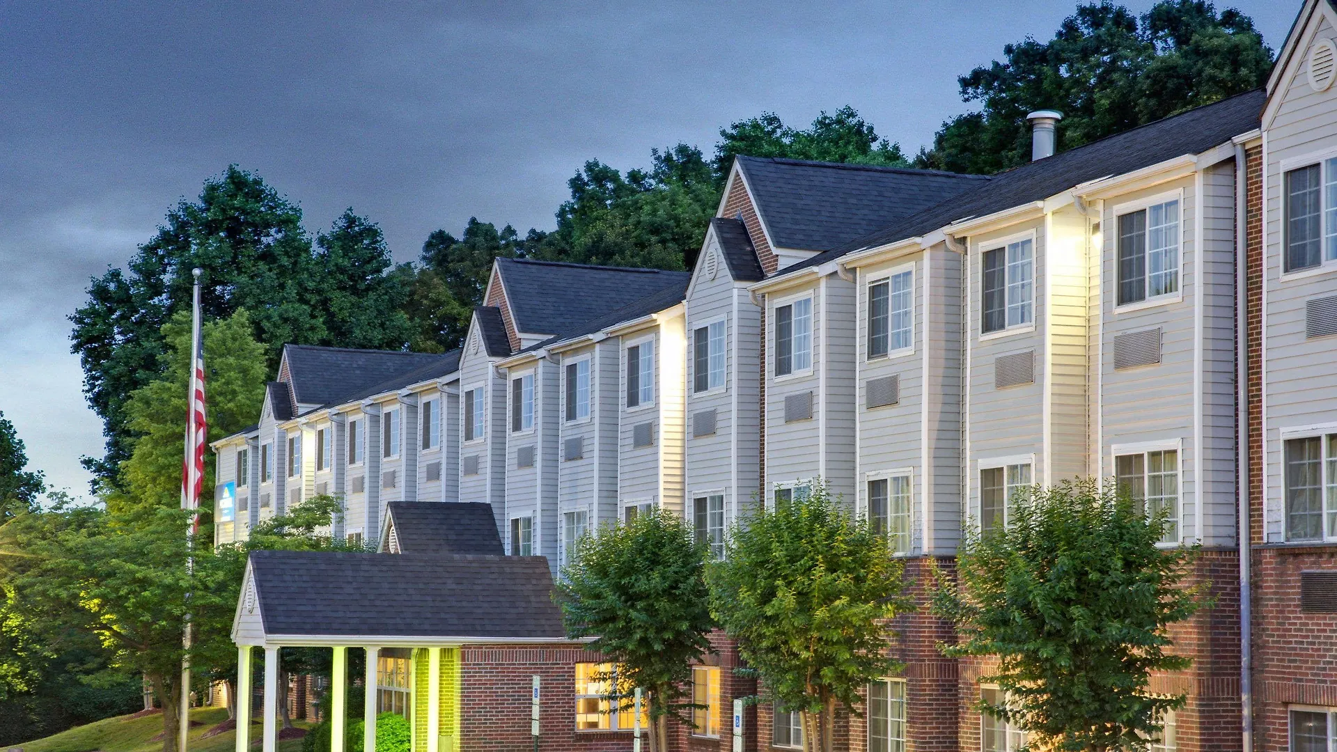 4 Budget-Smart 2-Star Hotels in University Place Worth Booking