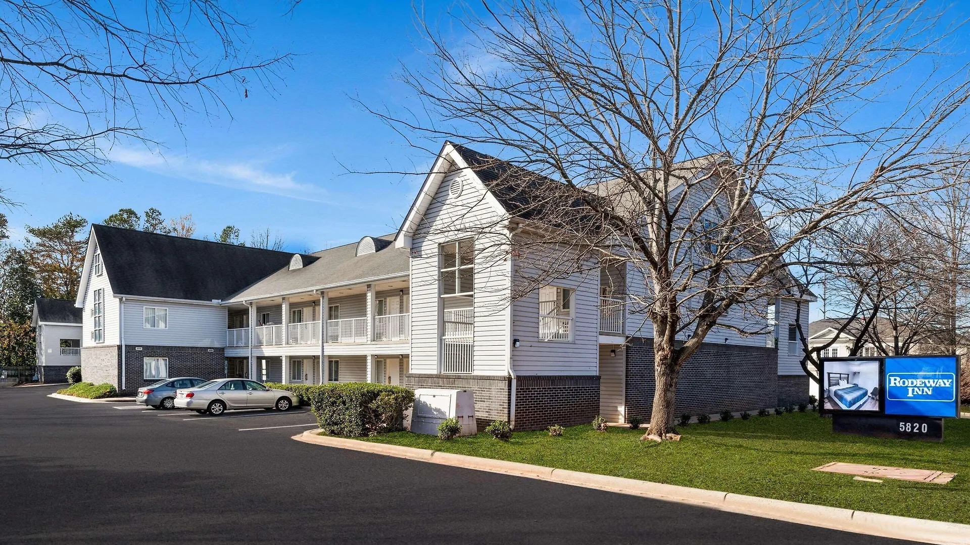 4 Smart Budget Hotels Near Phillips Place Worth Booking
