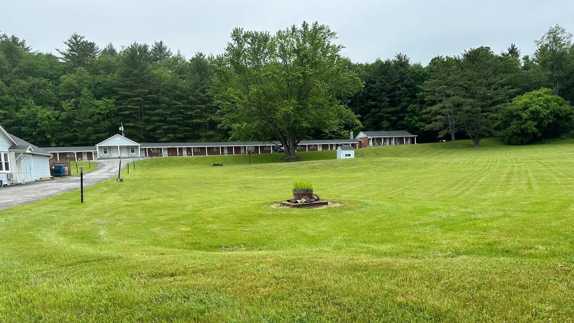 4 Budget Hotels Near Stratton Mountain Resort Worth Booking