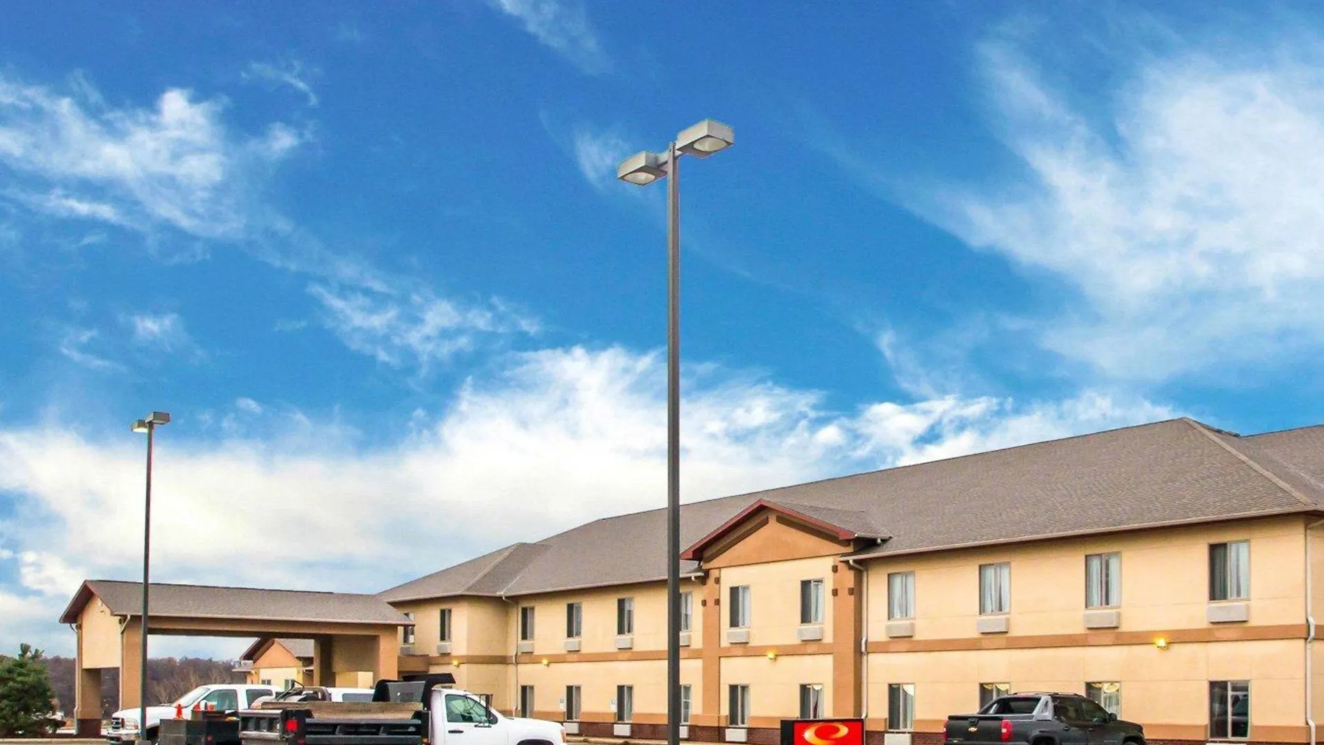 Staying In Missouri: 4 Lodge Hotels Compared