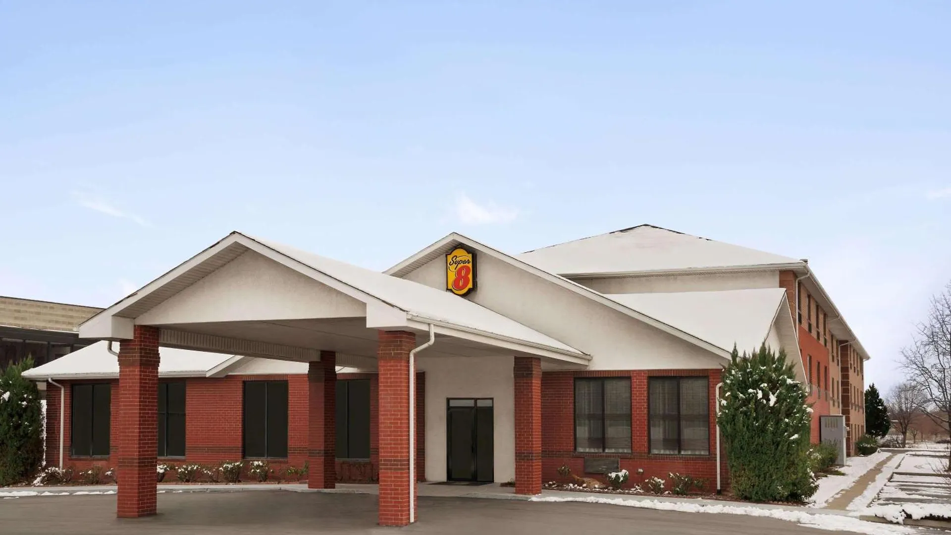 Where to Stay Near River Oaks Golf Course: 6 Budget Hotels